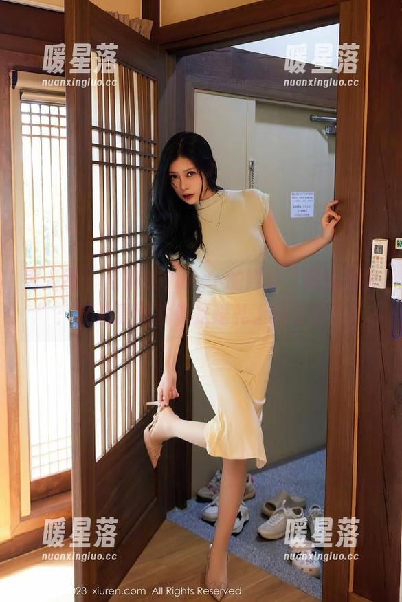 秀人网-王婉悠Queen 秀人网 - 王婉悠Queen的婚纱“穿搭宝典”:精选原图就像是婚礼上的小丑?!