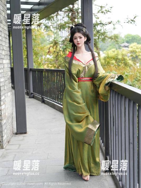 秀人网-顾楚楚 秀人网 - 顾楚楚的套图里,偶尔新奇又温柔,这作品对我两者缺一不可。