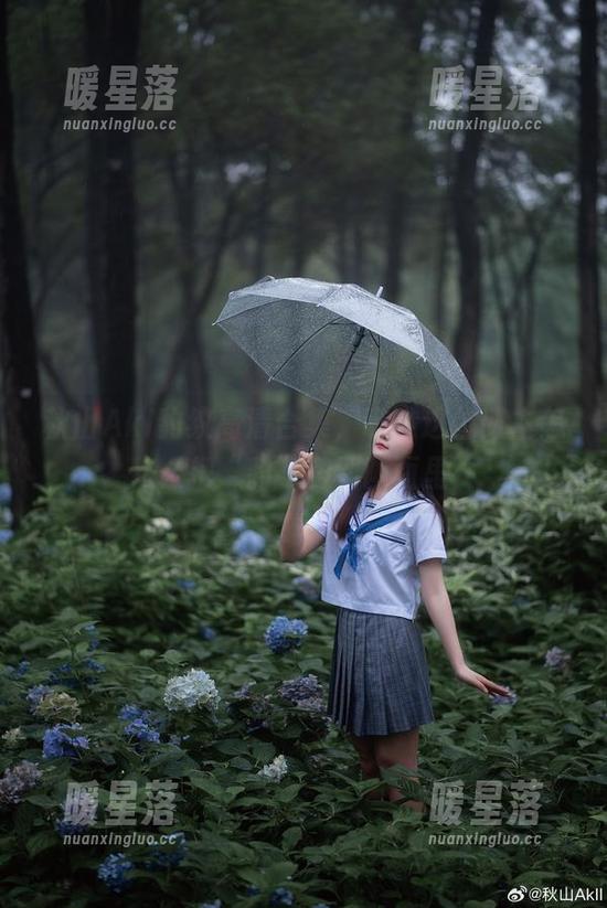秋山AkI 秋山AkI豹纹高清合集,瞧瞧这位博主怎么把“豹”搬到画面里
