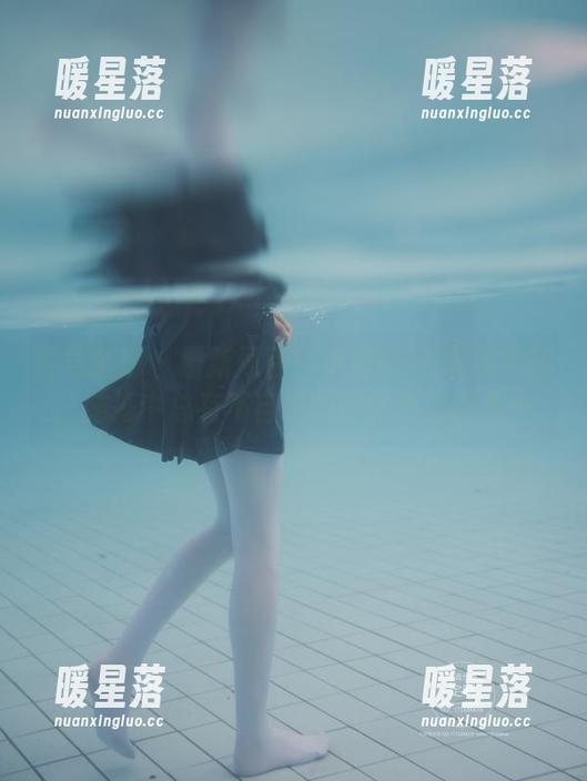 紧急企划-小恩 紧急企划 - 最新号召!小恩的JK经典套图,脑海中总有不自觉的回忆涌上心头…