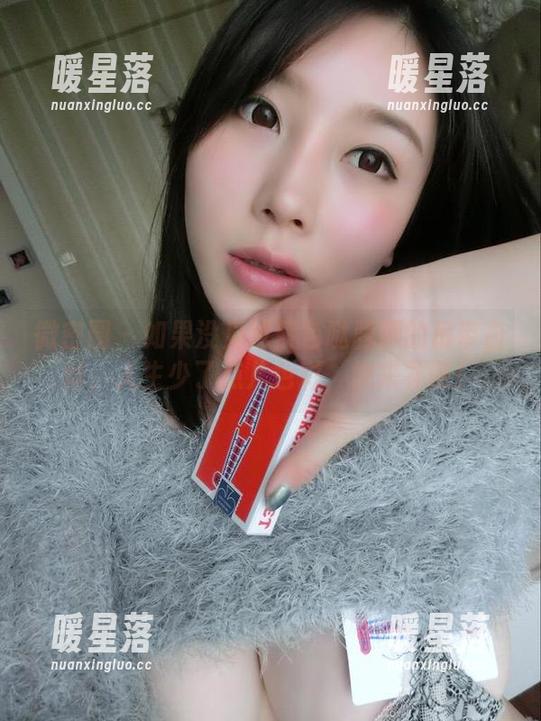 微密圈 - 如果没见过紫色哒豚豚的吊带白丝，人生少了点儿色彩，快来补课！