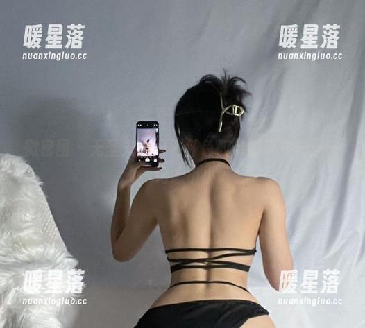 纪念小小v 微密圈 - 无圣光,只剩红色胶带的真实一面——纪念小小v