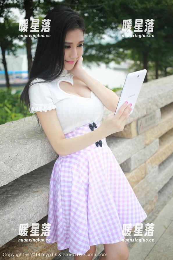 美媛馆-伊小七MoMo 美媛馆 - 无可争议的腿界女王——伊小七MoMo的私房写真征服所有视线