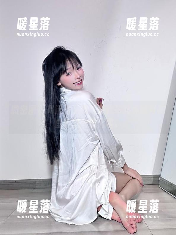 聂傲娇 微密圈 - 高清作品集:聂傲娇教你如何在白色里拒绝无趣。