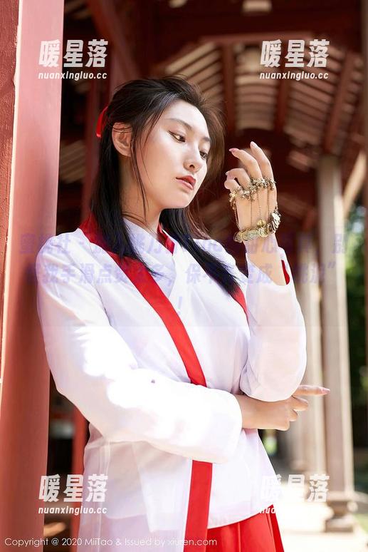 蜜桃社-桃乃香Tina 蜜桃社 - 加入桃乃香Tina的甜心写真,别怪我手滑点赞太多,保不齐变成“桃泥”!