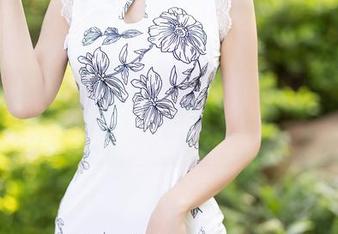 语画界 – 这里是李丽莎的清纯，分享给你她作品中那些似乎不曾说出口的低语