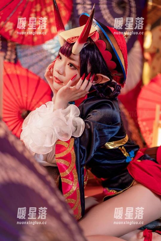 铁打萌萌_moi 白丝写真集喜提更新!铁打萌萌_moi又撩起了我的少女心?