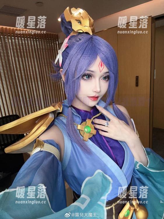 露儿大魔王的礼服原图，居然让我想到个有趣的事！