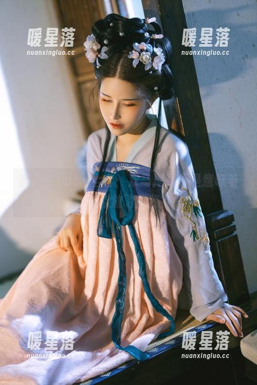 鹿八岁baby 鹿八岁baby全套:双马尾是不是意味着我能放飞自我?